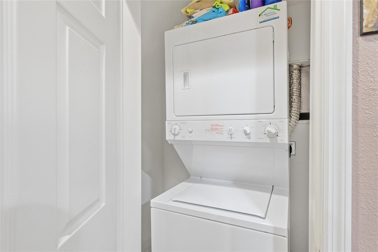 Image 22 of 37 For 4044 Overture Circle 480