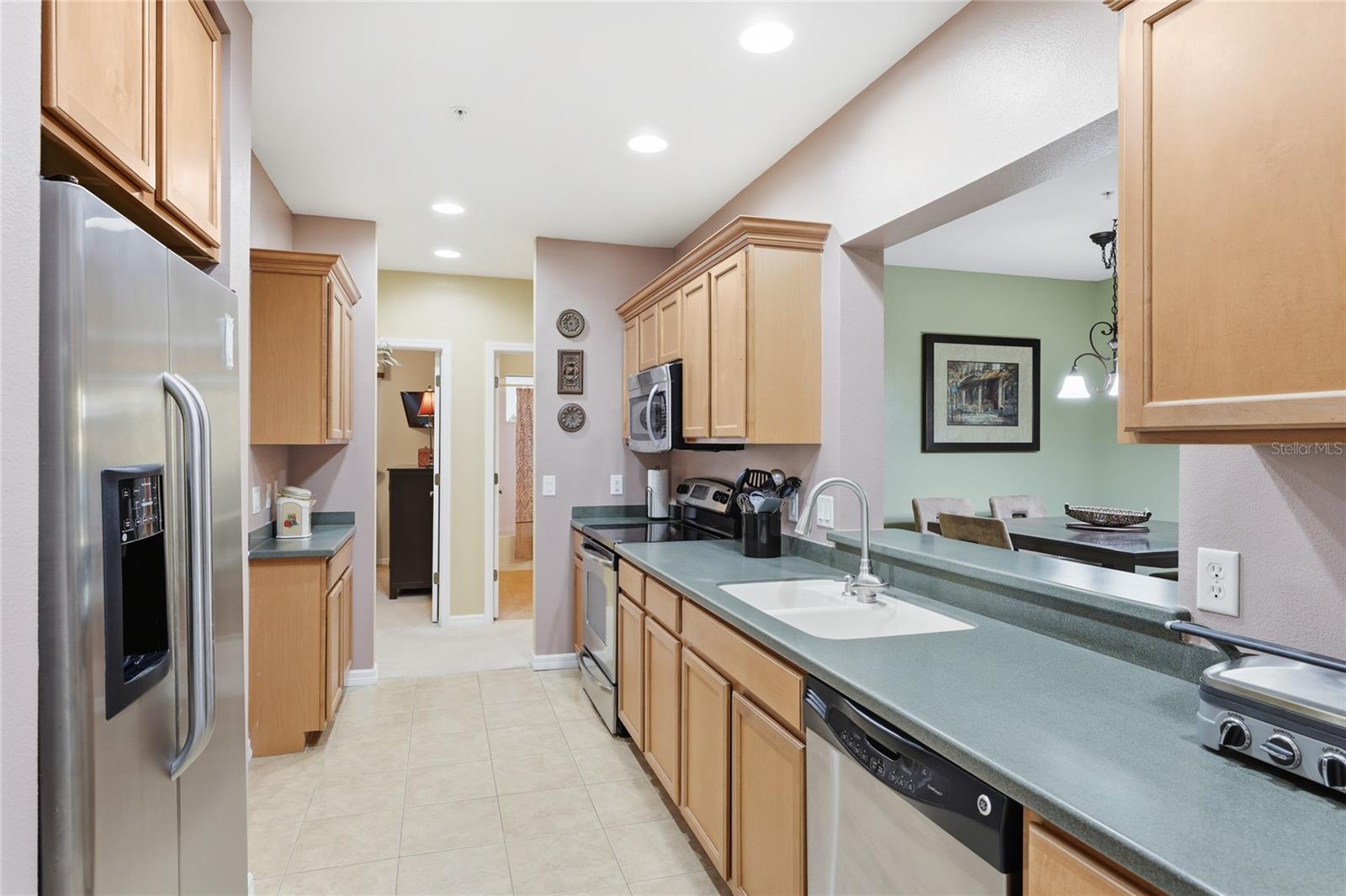 Image 7 of 37 For 4044 Overture Circle 480