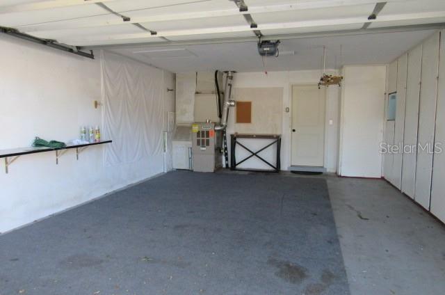 Image 17 of 20 For 850 Lindenwood Circle E