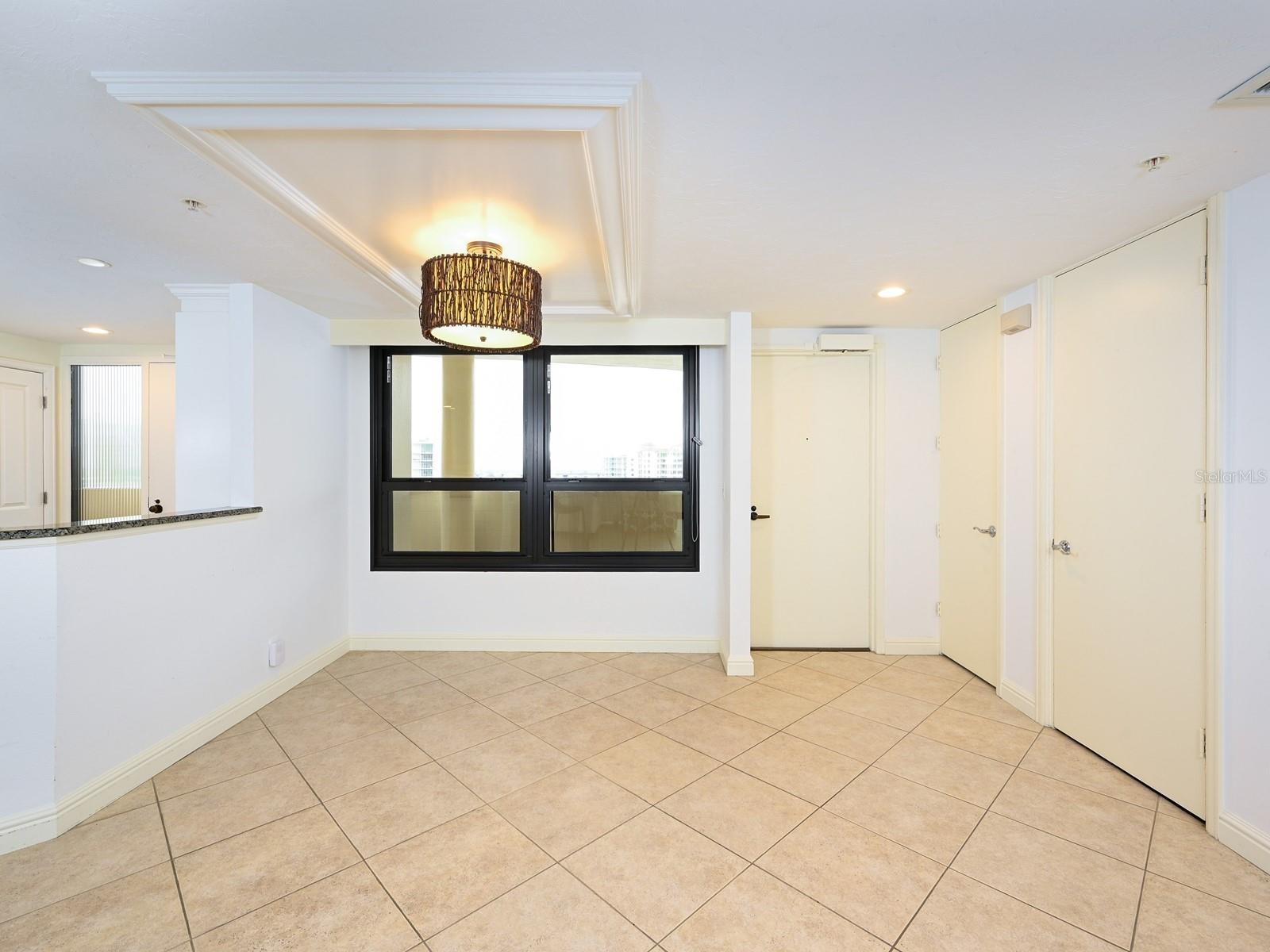 Image 12 of 92 For 1255 Gulfstream Avenue 1106