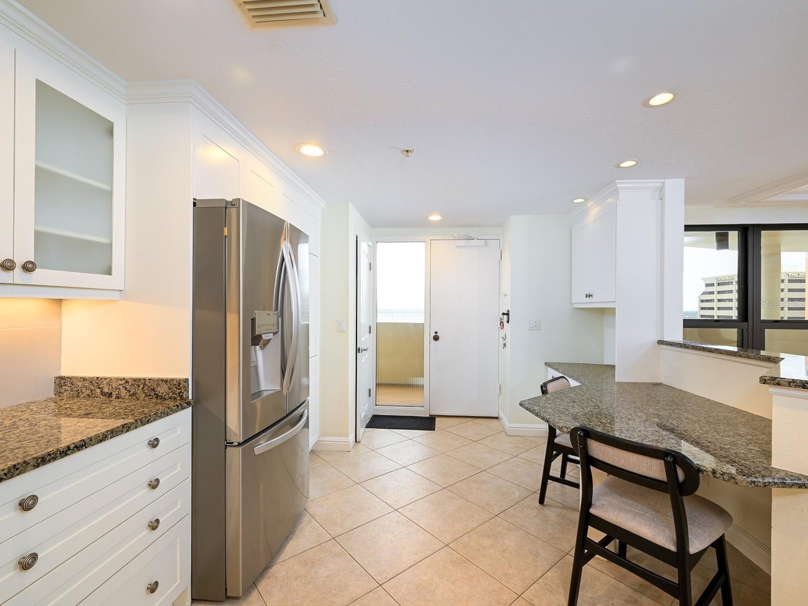 Image 19 of 92 For 1255 Gulfstream Avenue 1106