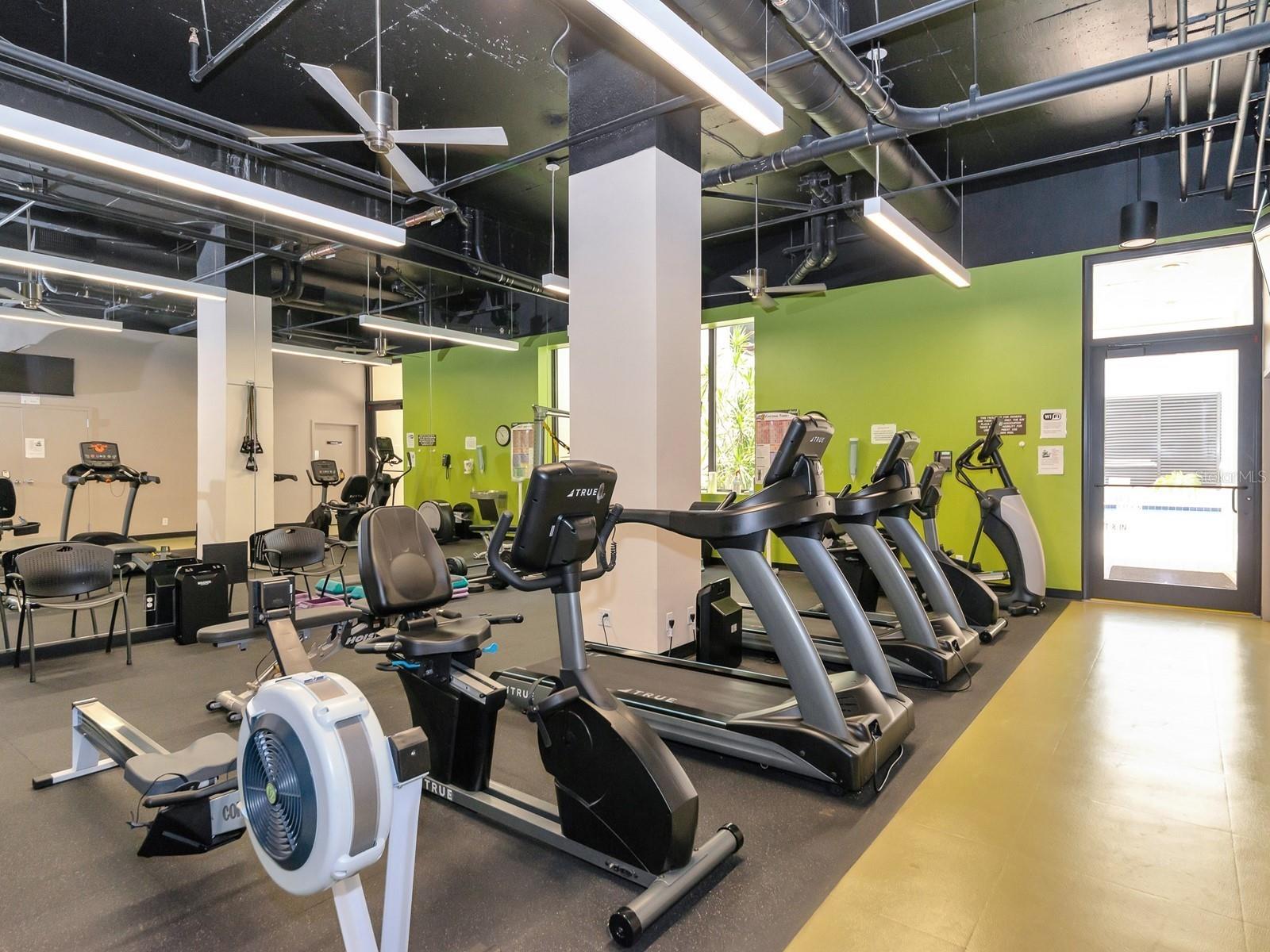 Image 63 of 92 For 1255 Gulfstream Avenue 1106