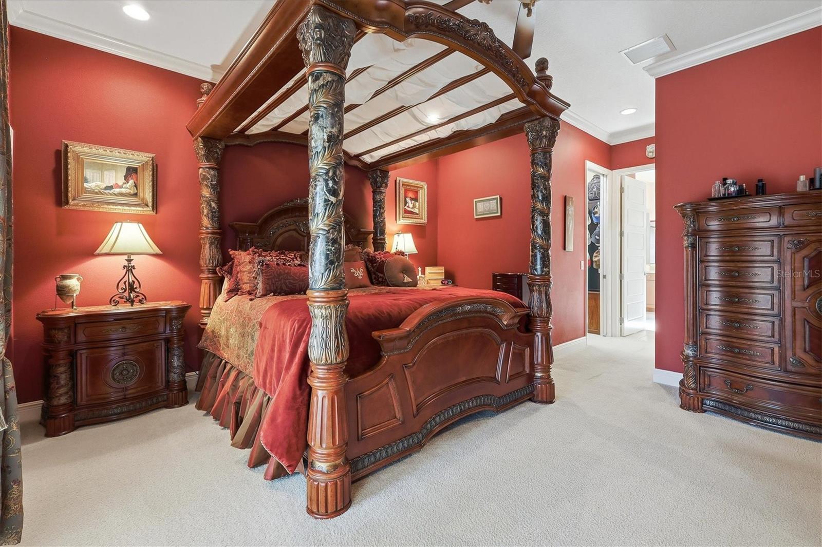 Image 16 of 63 For 707 Dogwood Run