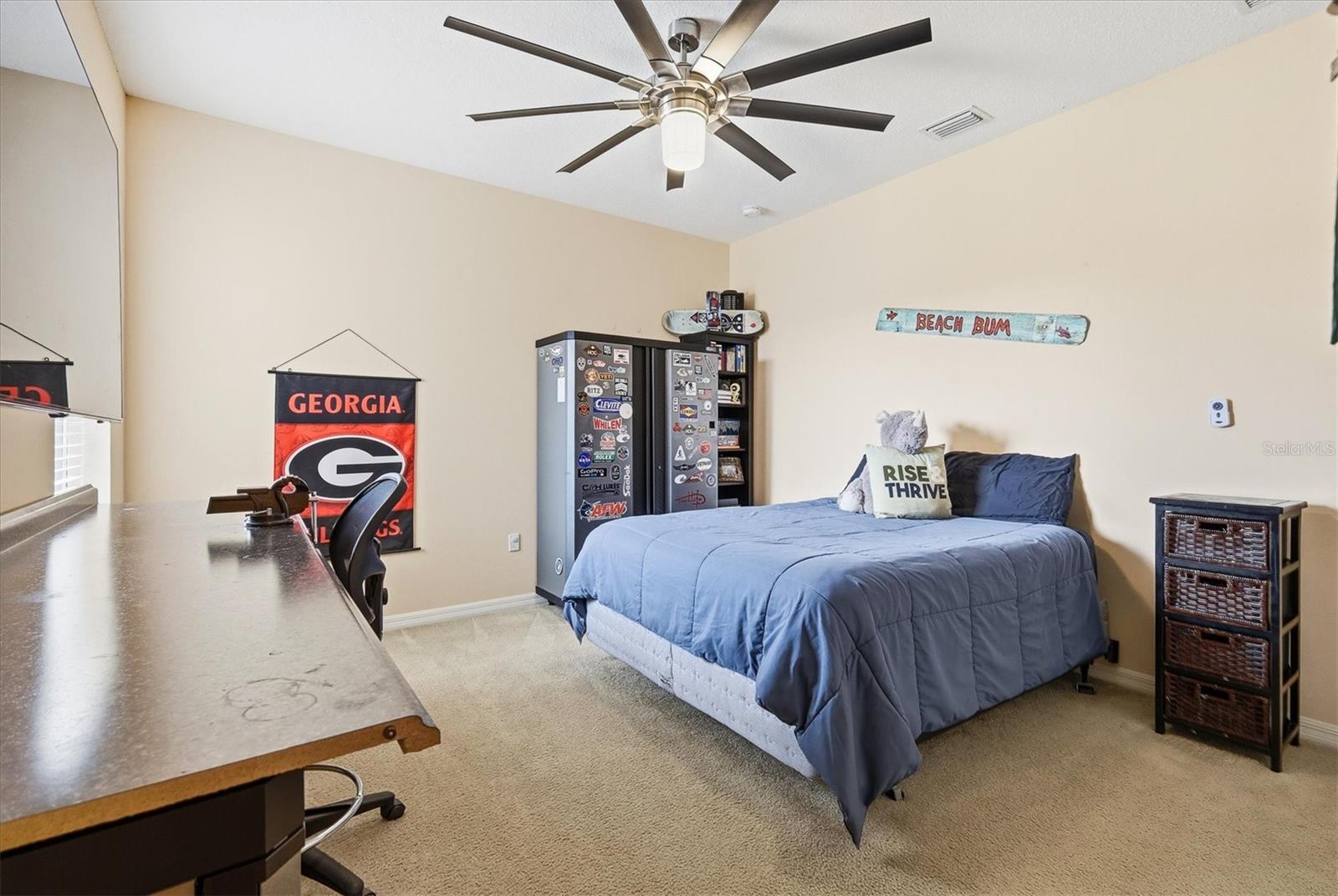 Image 20 of 63 For 707 Dogwood Run