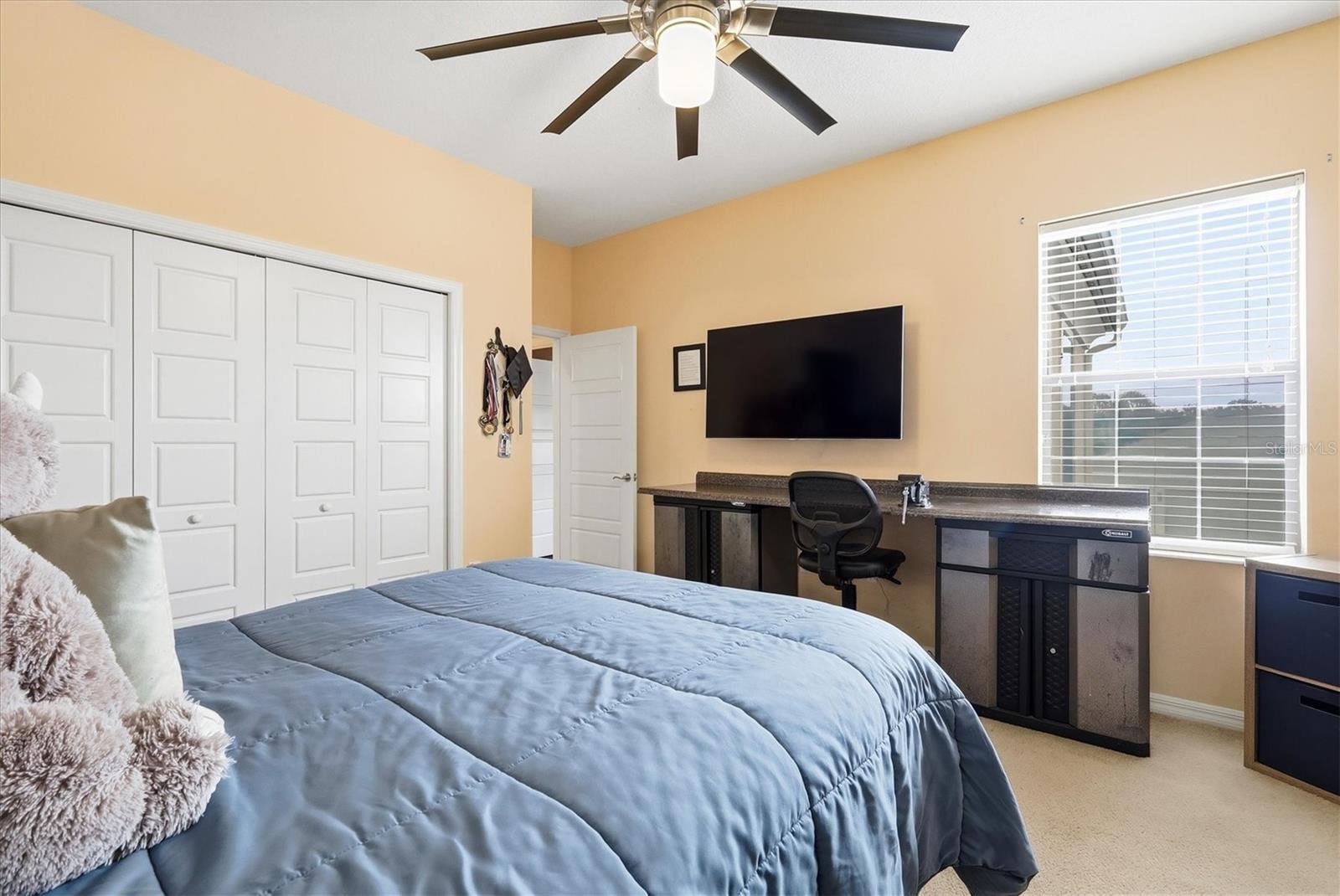 Image 21 of 63 For 707 Dogwood Run