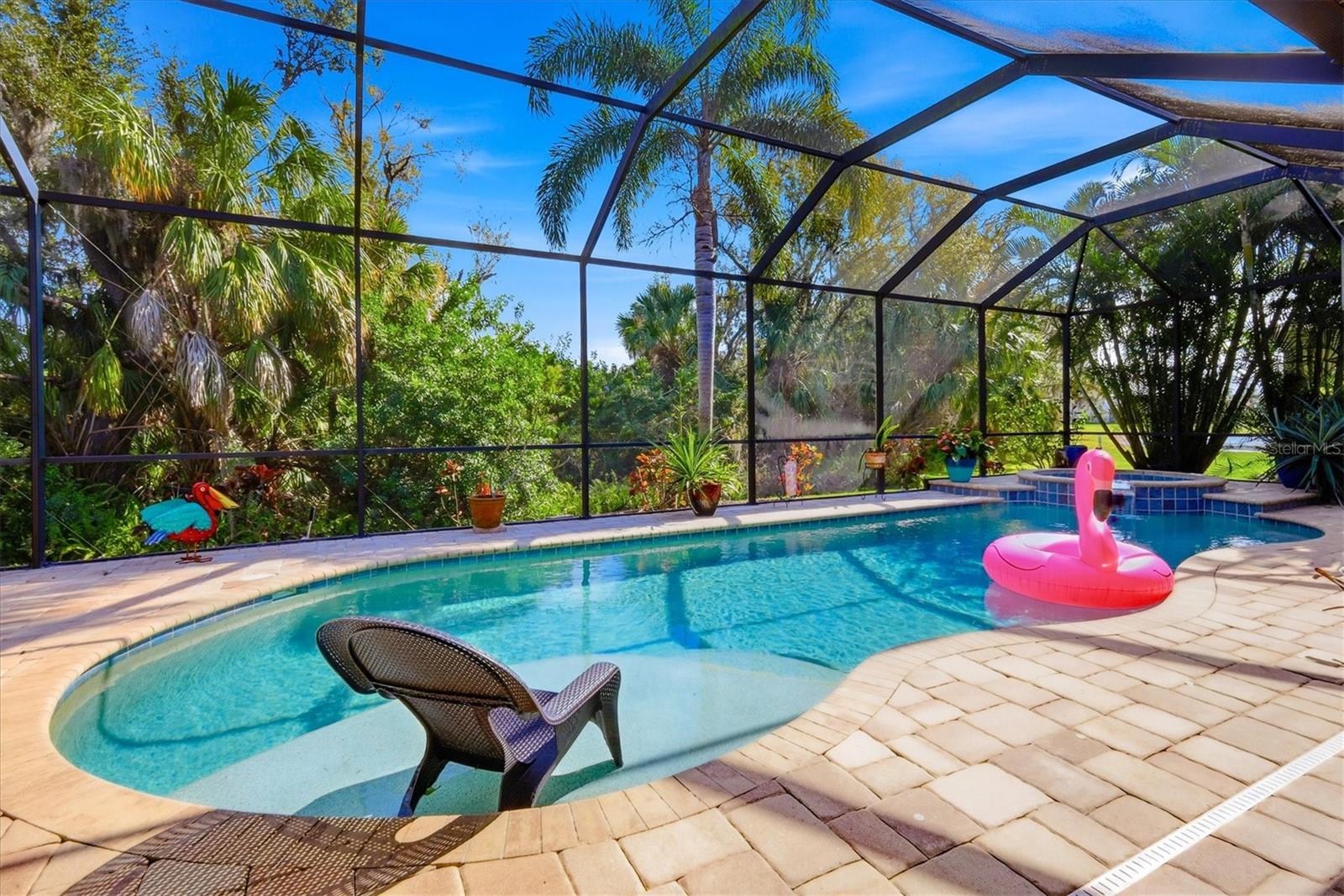 Image 39 of 63 For 707 Dogwood Run