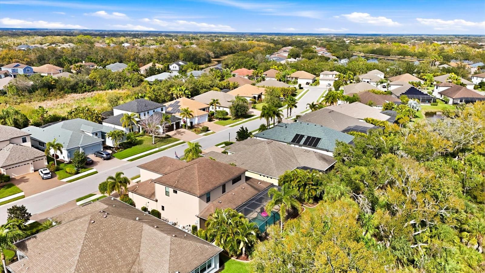 Image 42 of 63 For 707 Dogwood Run