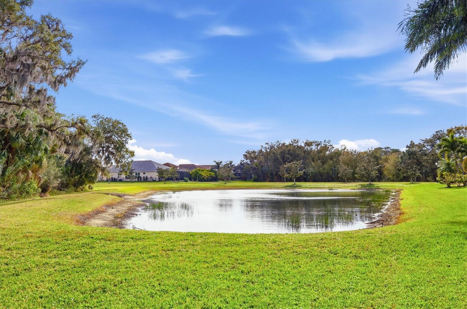 Image 46 of 63 For 707 Dogwood Run