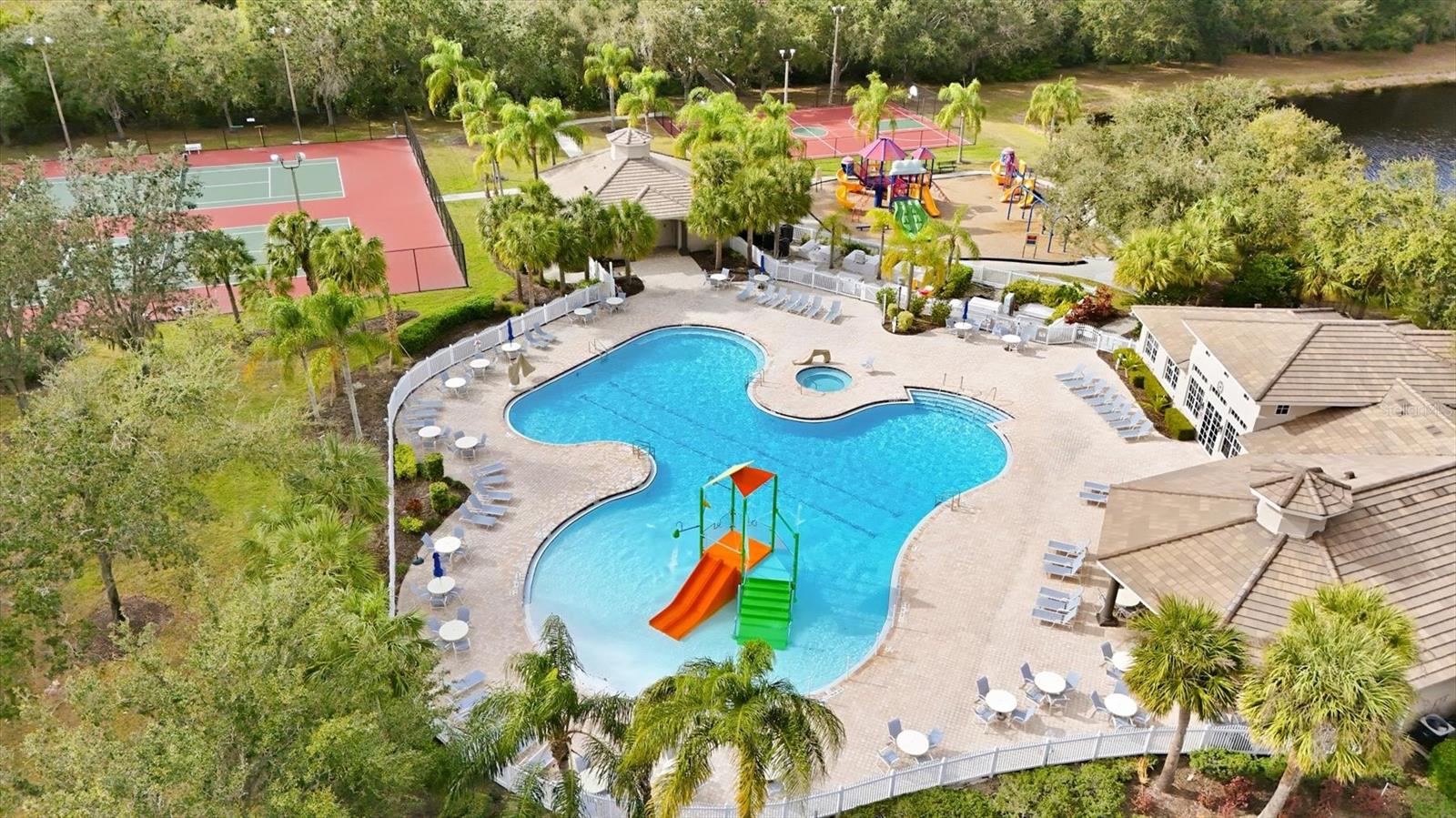 Image 52 of 63 For 707 Dogwood Run