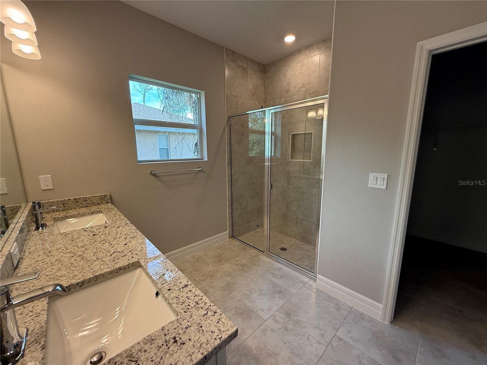 Image 14 of 35 For 3665 Cranberry Boulevard