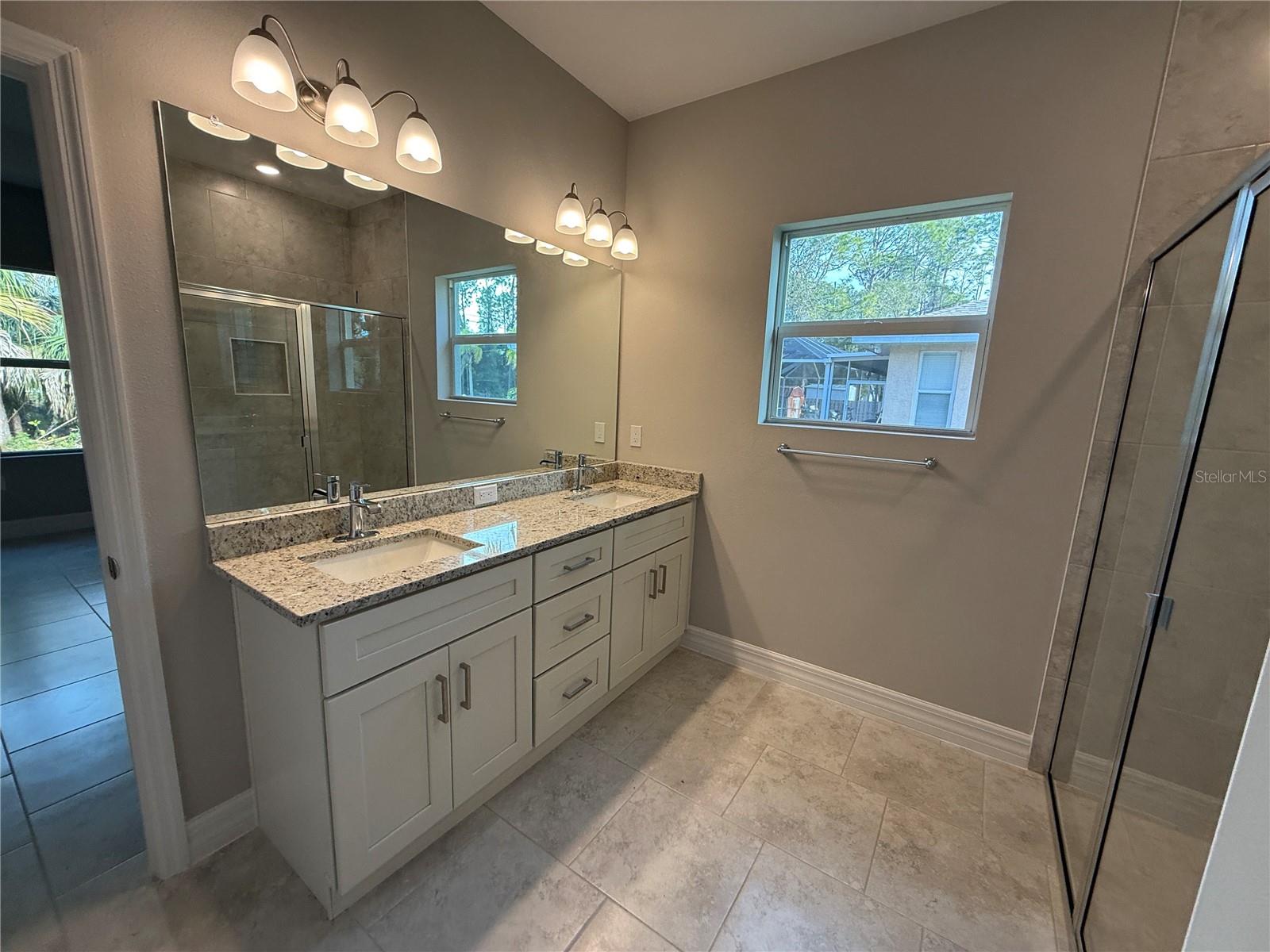 Image 15 of 35 For 3665 Cranberry Boulevard