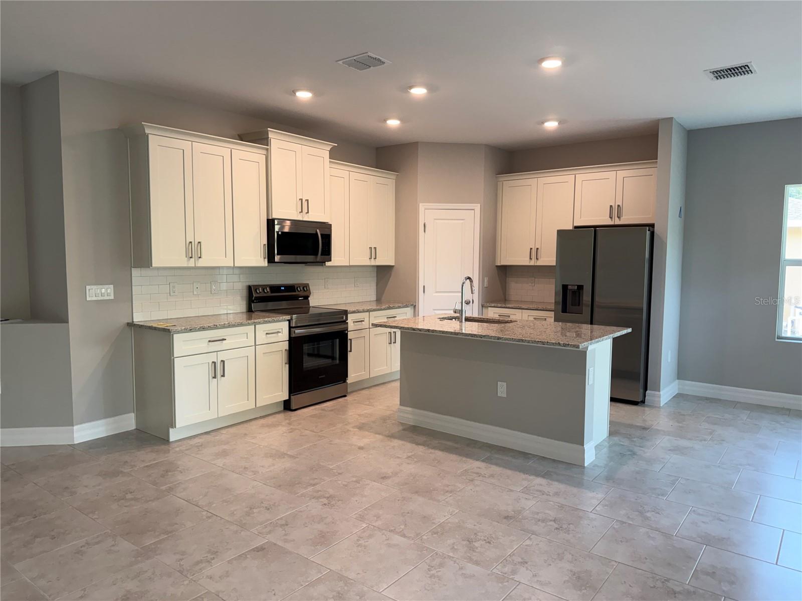 Image 8 of 35 For 3665 Cranberry Boulevard