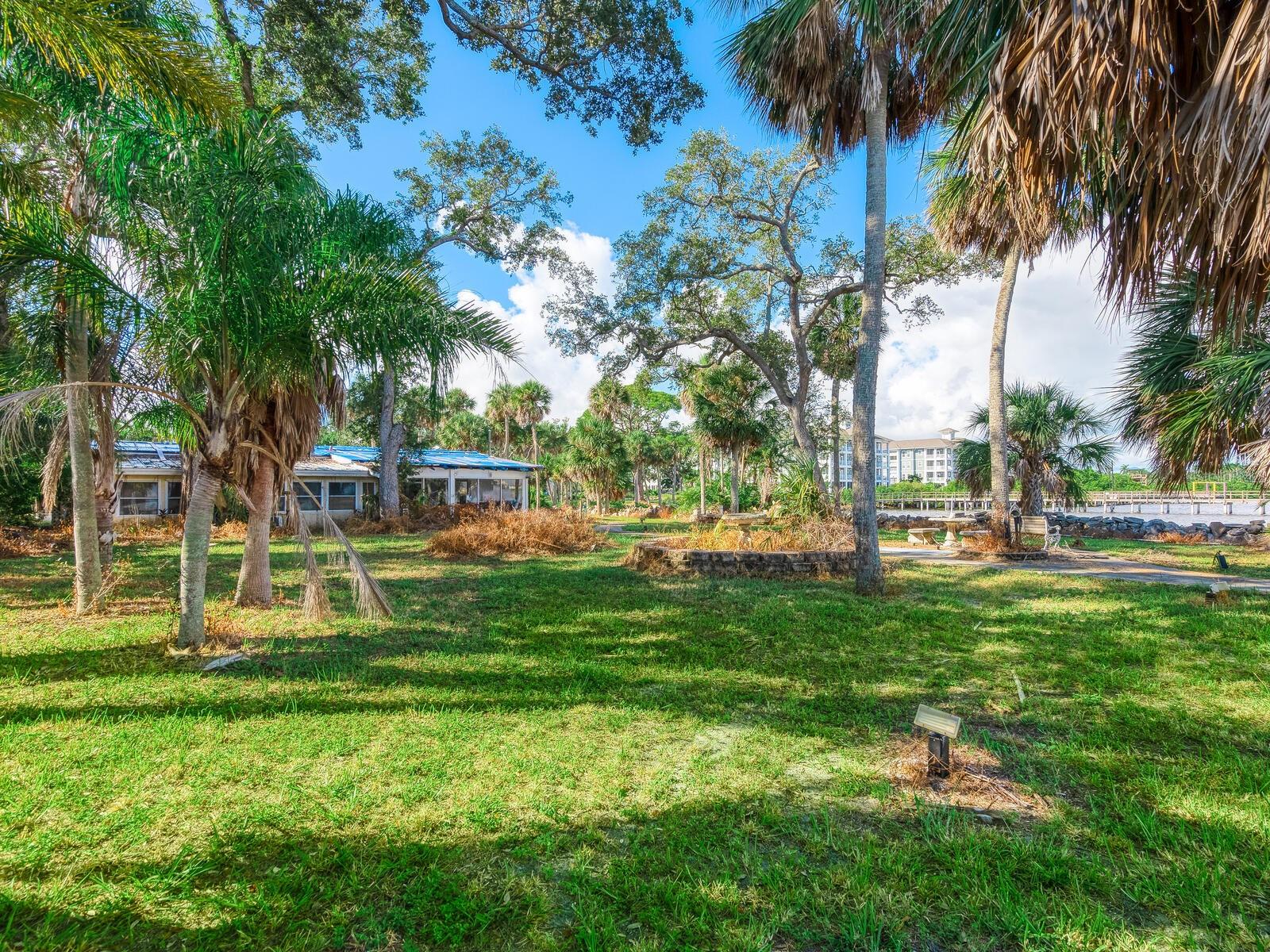 Image 18 of 51 For 1401 1st Avenue E