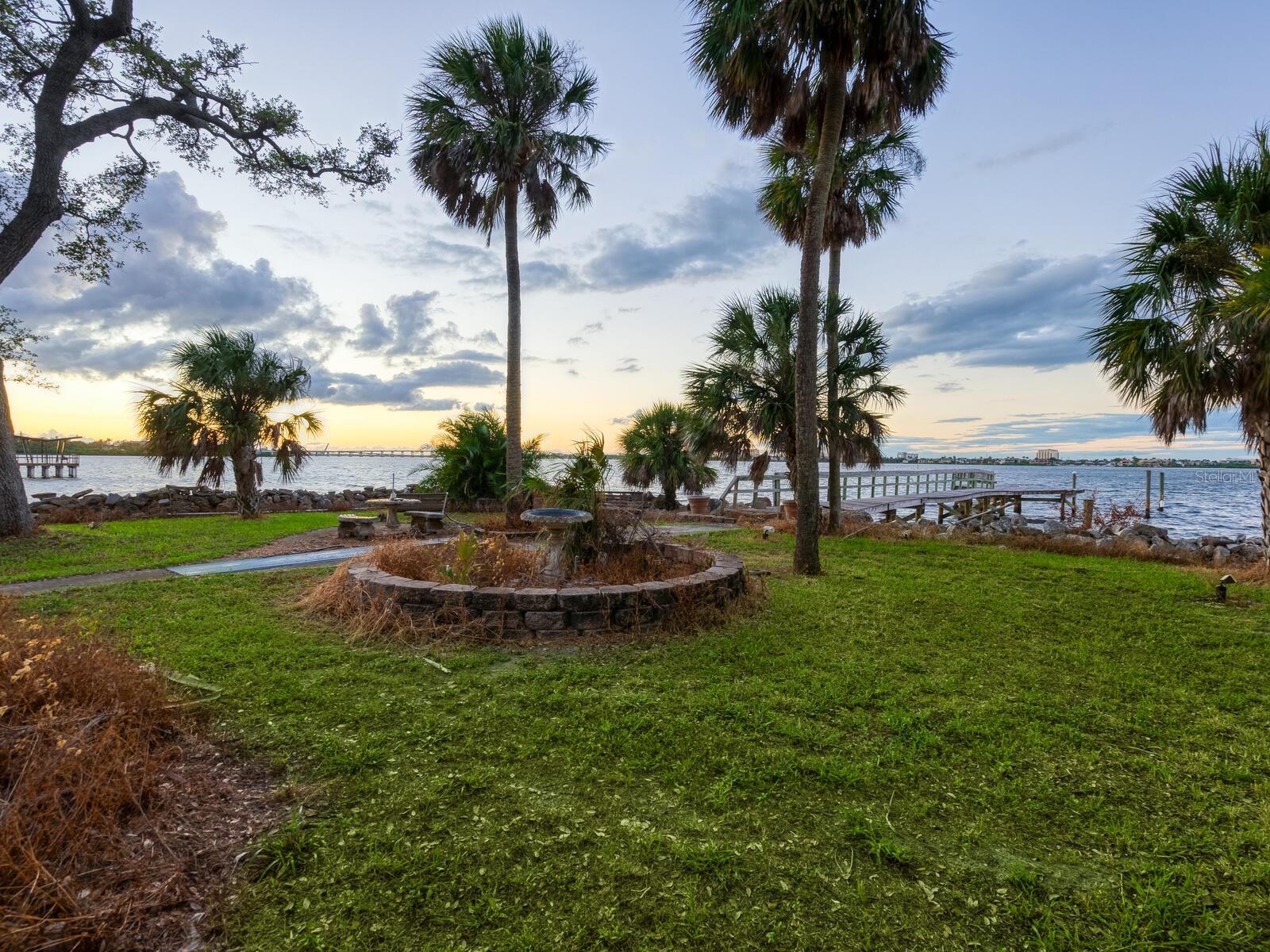 Image 27 of 51 For 1401 1st Avenue E