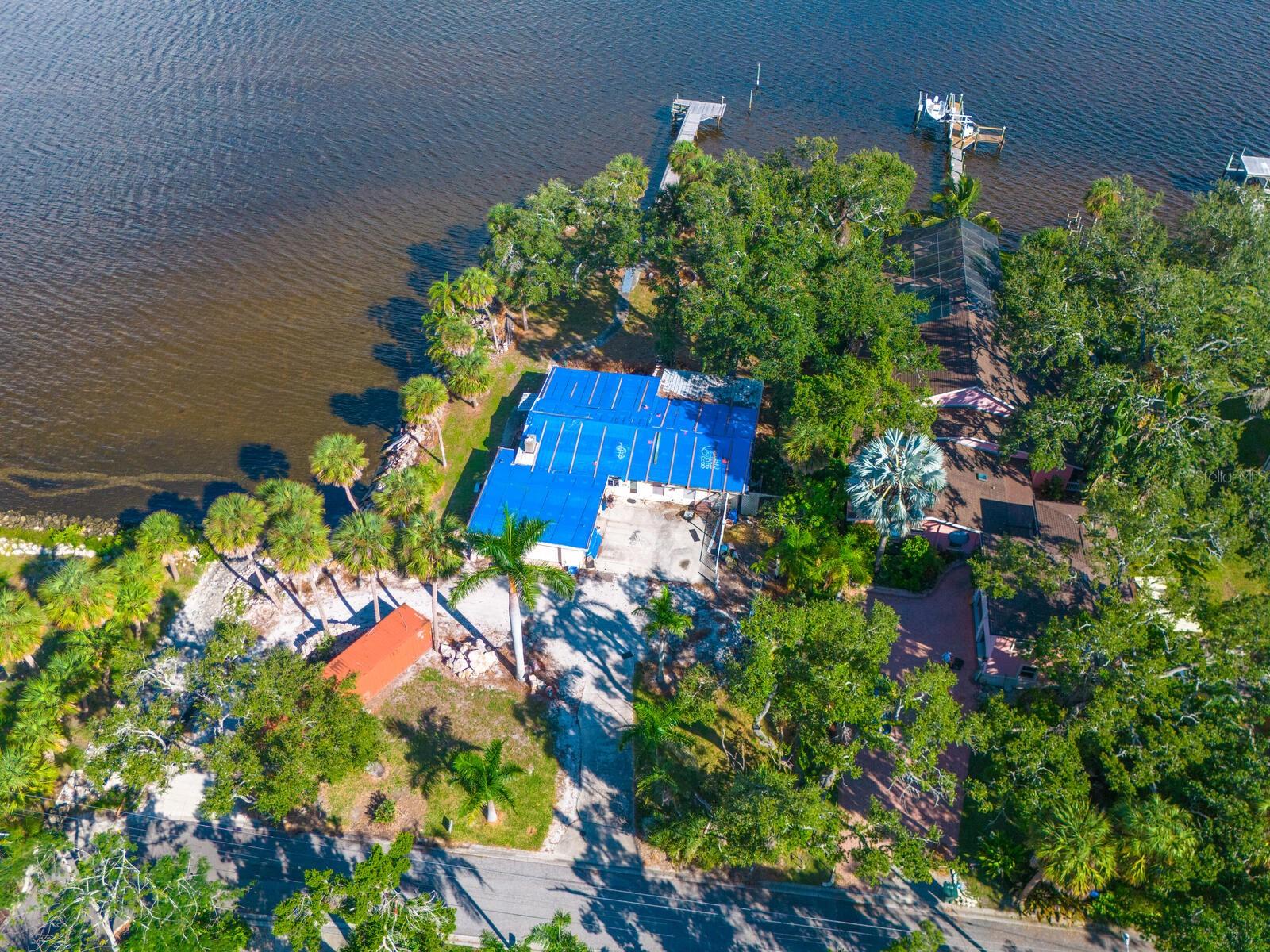 Image 34 of 51 For 1401 1st Avenue E