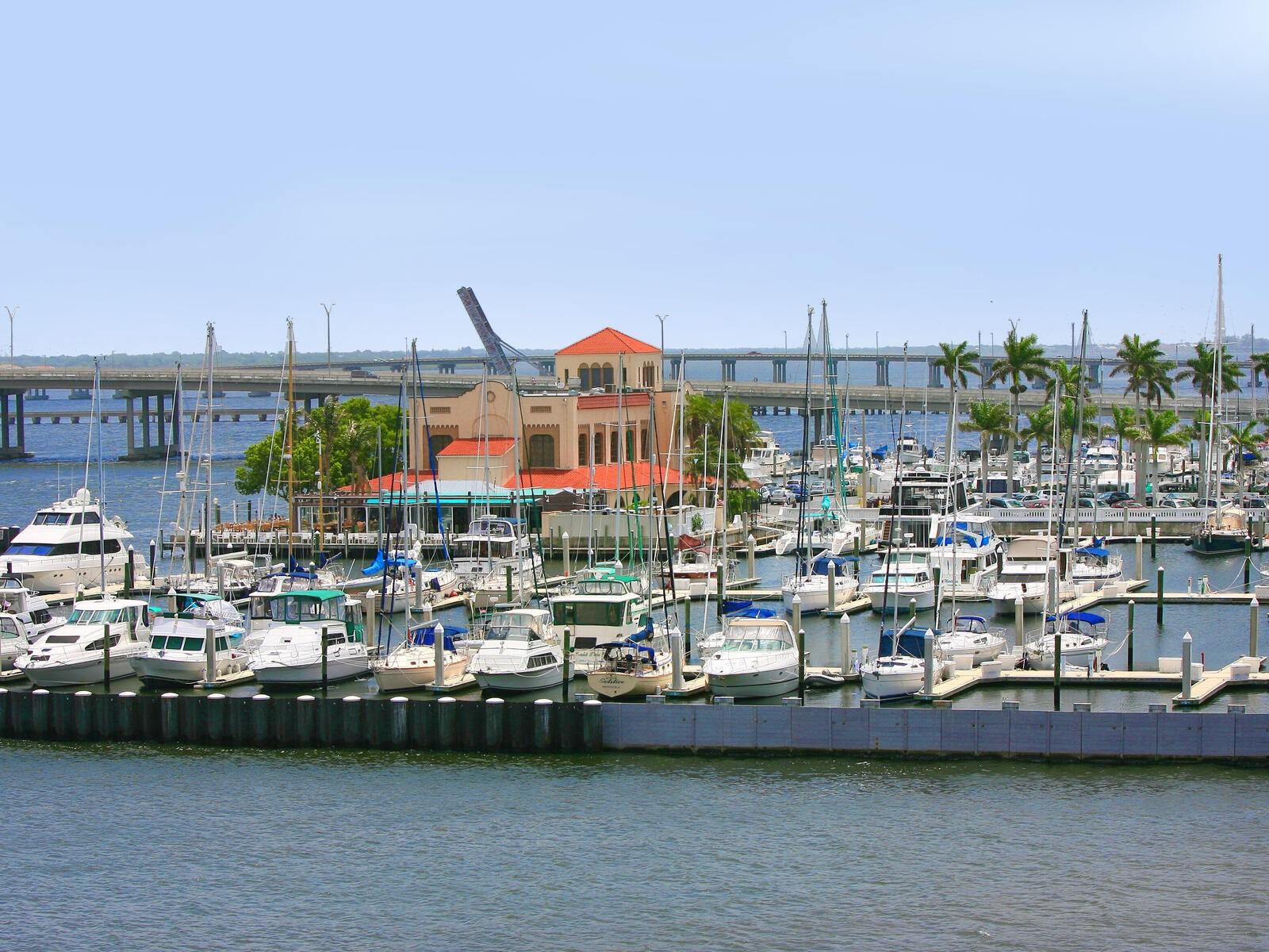 Image 48 of 51 For 1401 1st Avenue E