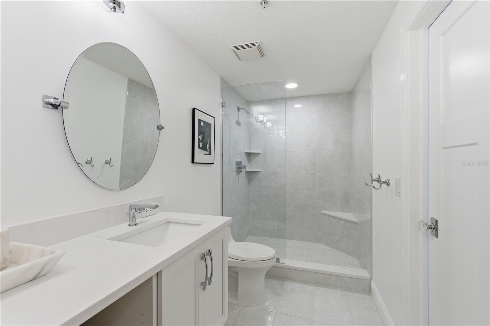 Image 28 of 60 For 800 Tamiami Trail 1203