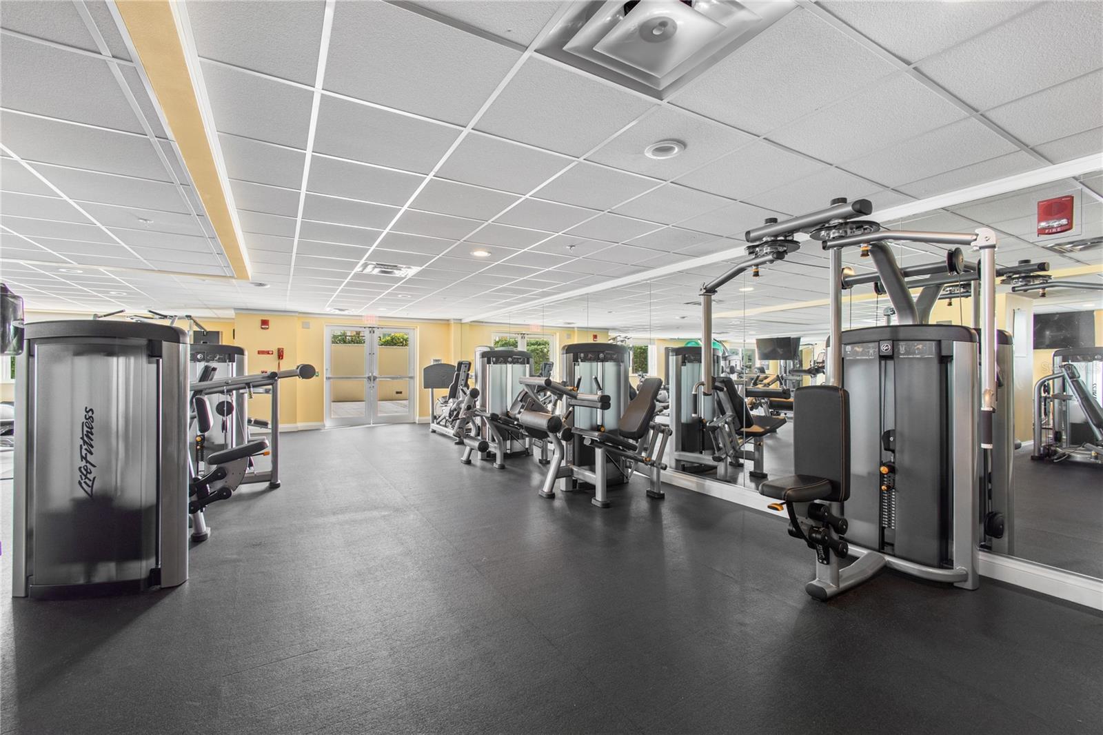 Image 38 of 60 For 800 Tamiami Trail 1203