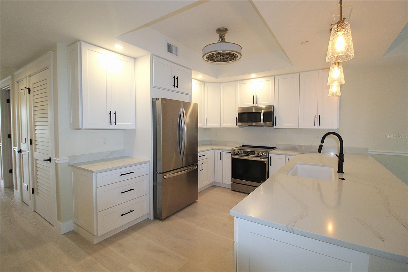 Image 5 of 32 For 280 Hidden Bay Drive 202