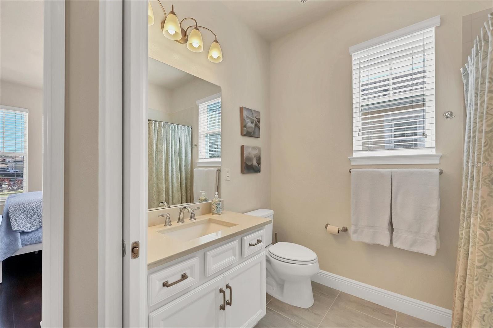 Image 21 of 37 For 5099 Flag Street