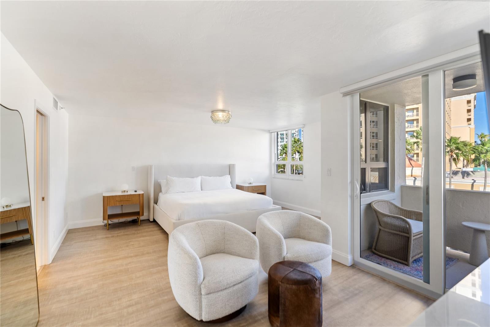 Listing photo id 32 for 101 Sunset Drive 402