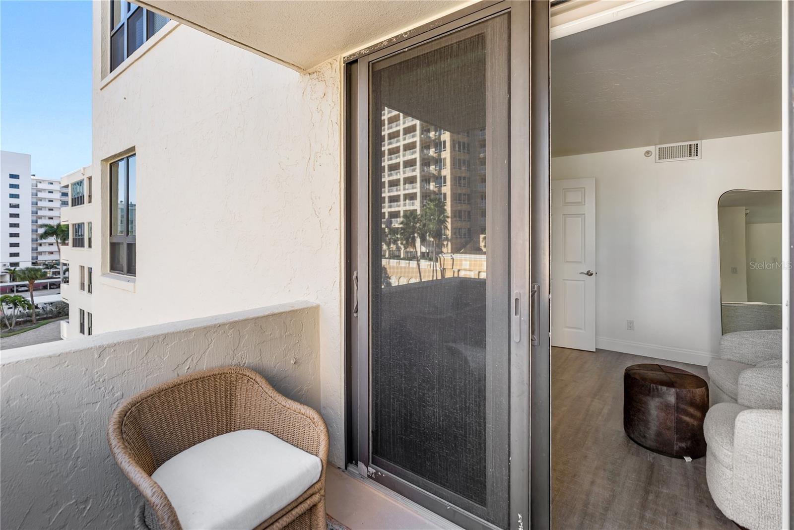 Listing photo id 33 for 101 Sunset Drive 402