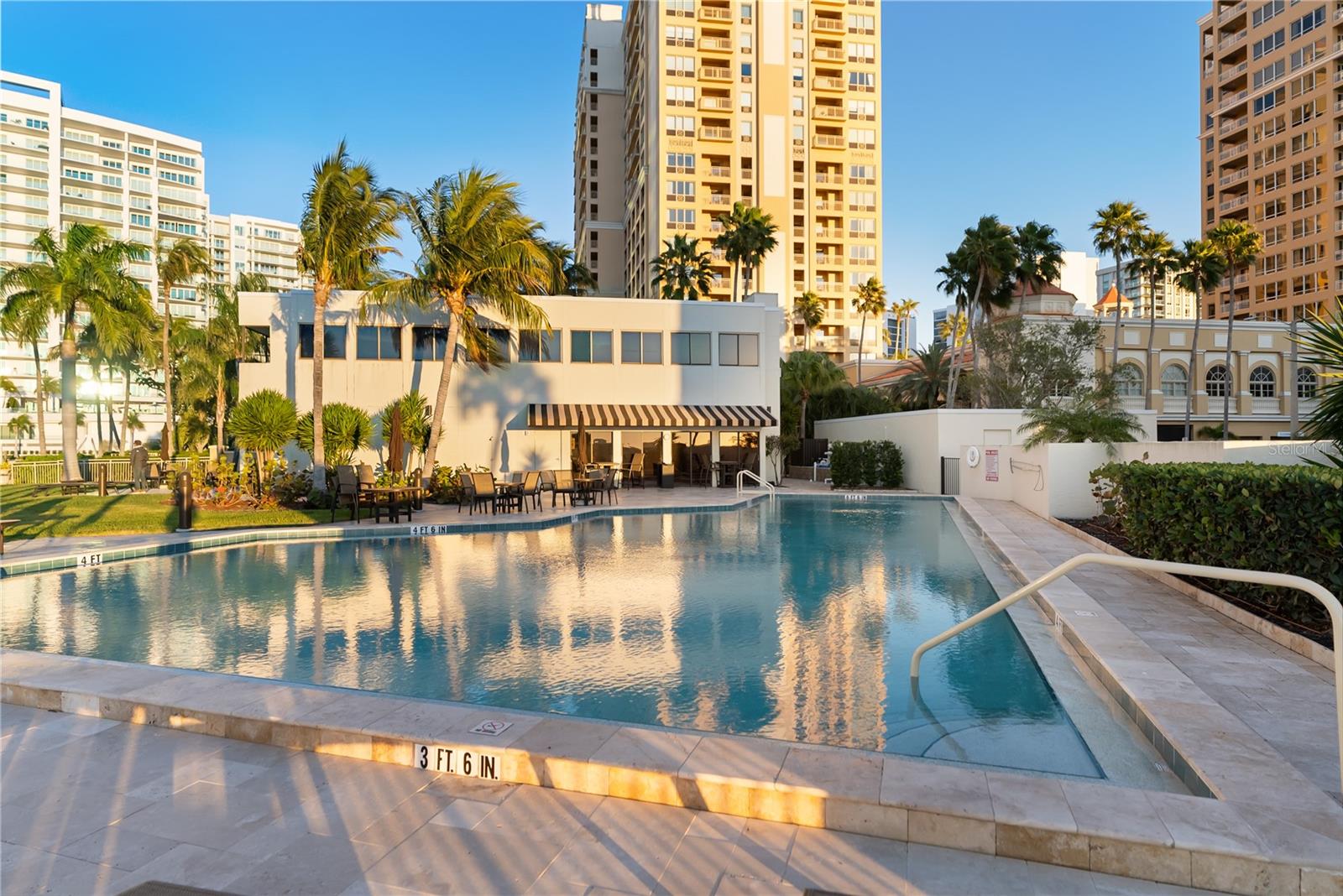 Listing photo id 42 for 101 Sunset Drive 402