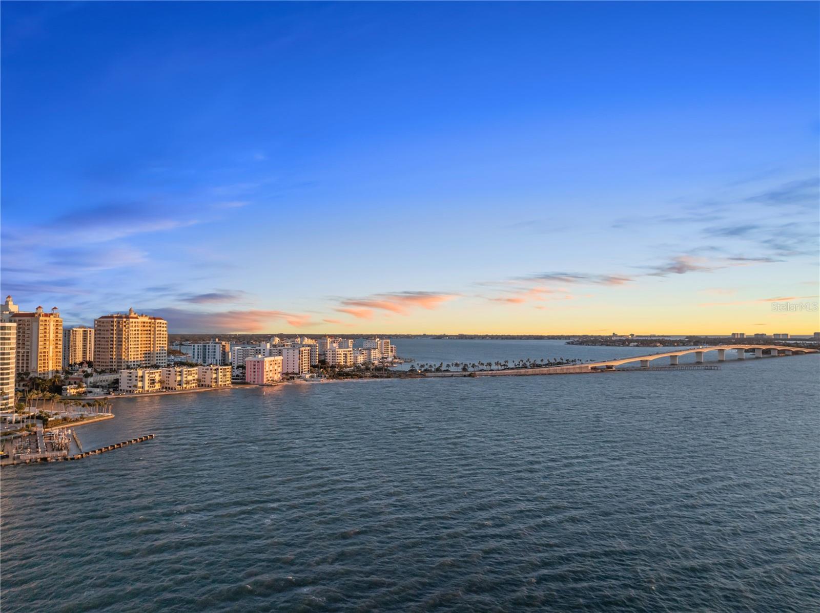 Listing photo id 52 for 101 Sunset Drive 402