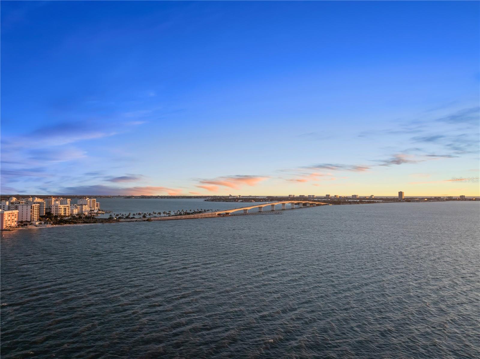 Listing photo id 54 for 101 Sunset Drive 402