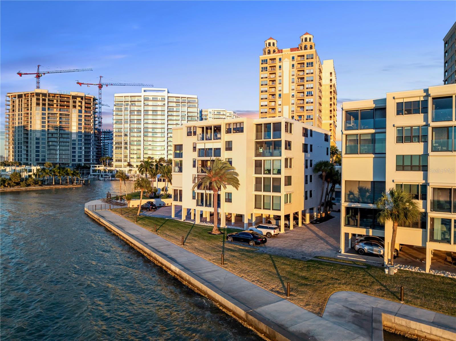 Listing photo id 57 for 101 Sunset Drive 402