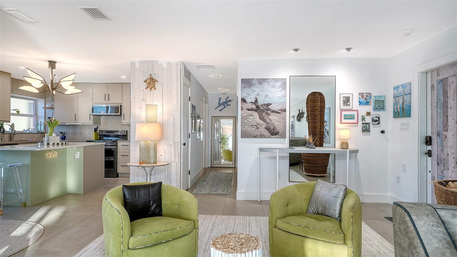 Listing photo id 8 for 37 Sunset Drive 44