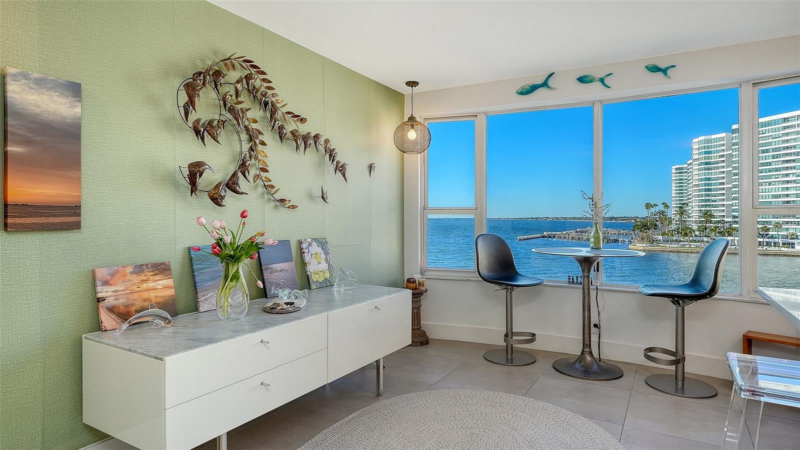 Listing photo id 11 for 37 Sunset Drive 44