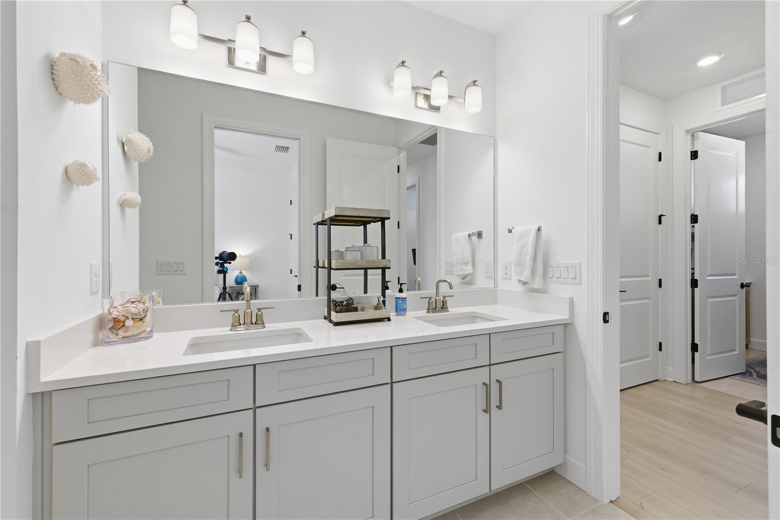 Image 55 of 100 For 3121 Tramonto Court