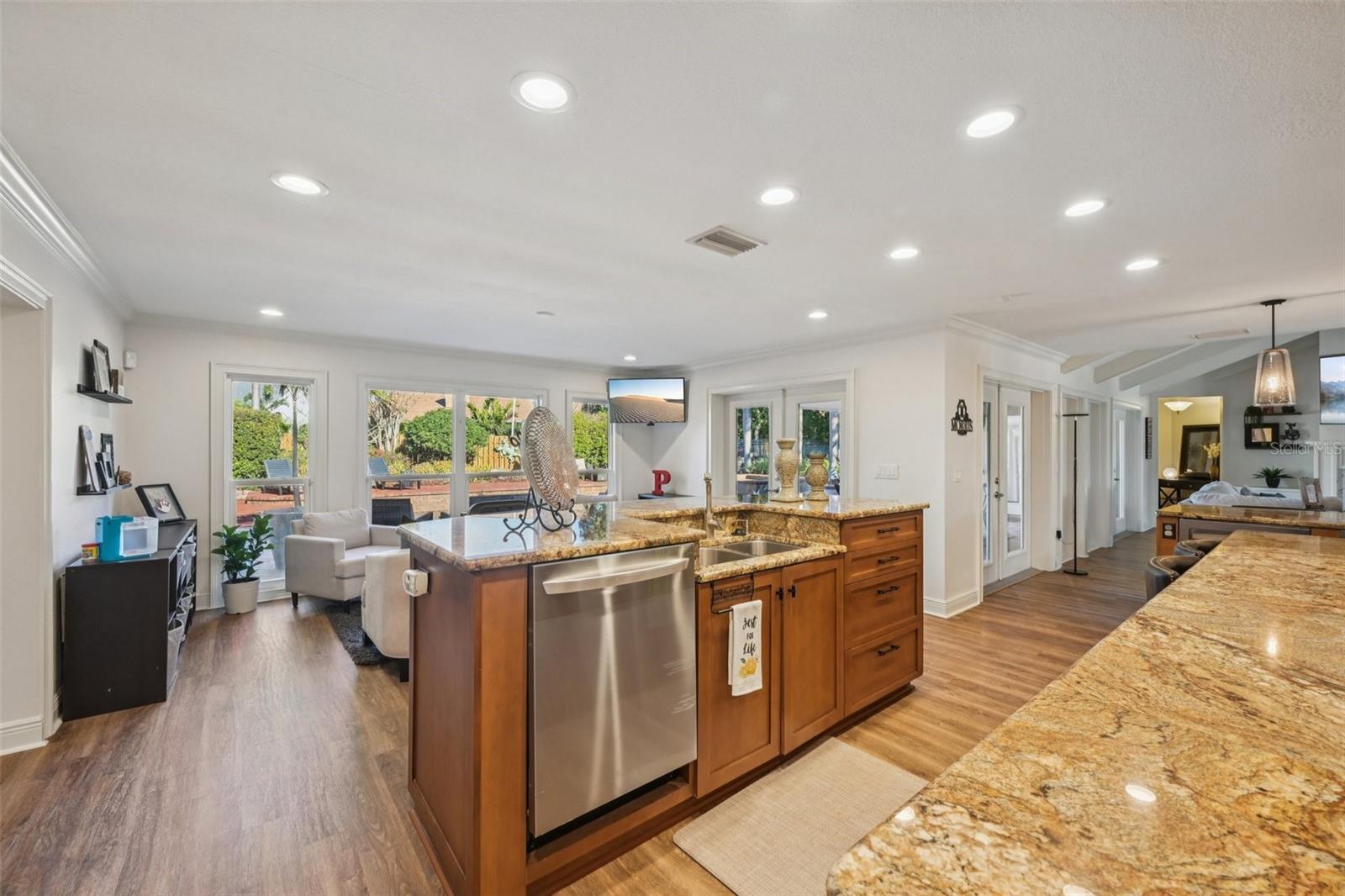 Image 16 of 47 For 1008 80th Street Nw