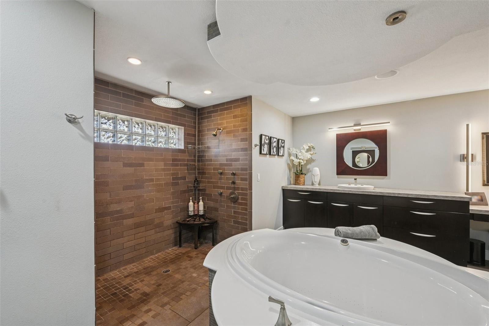 Image 28 of 47 For 1008 80th Street Nw