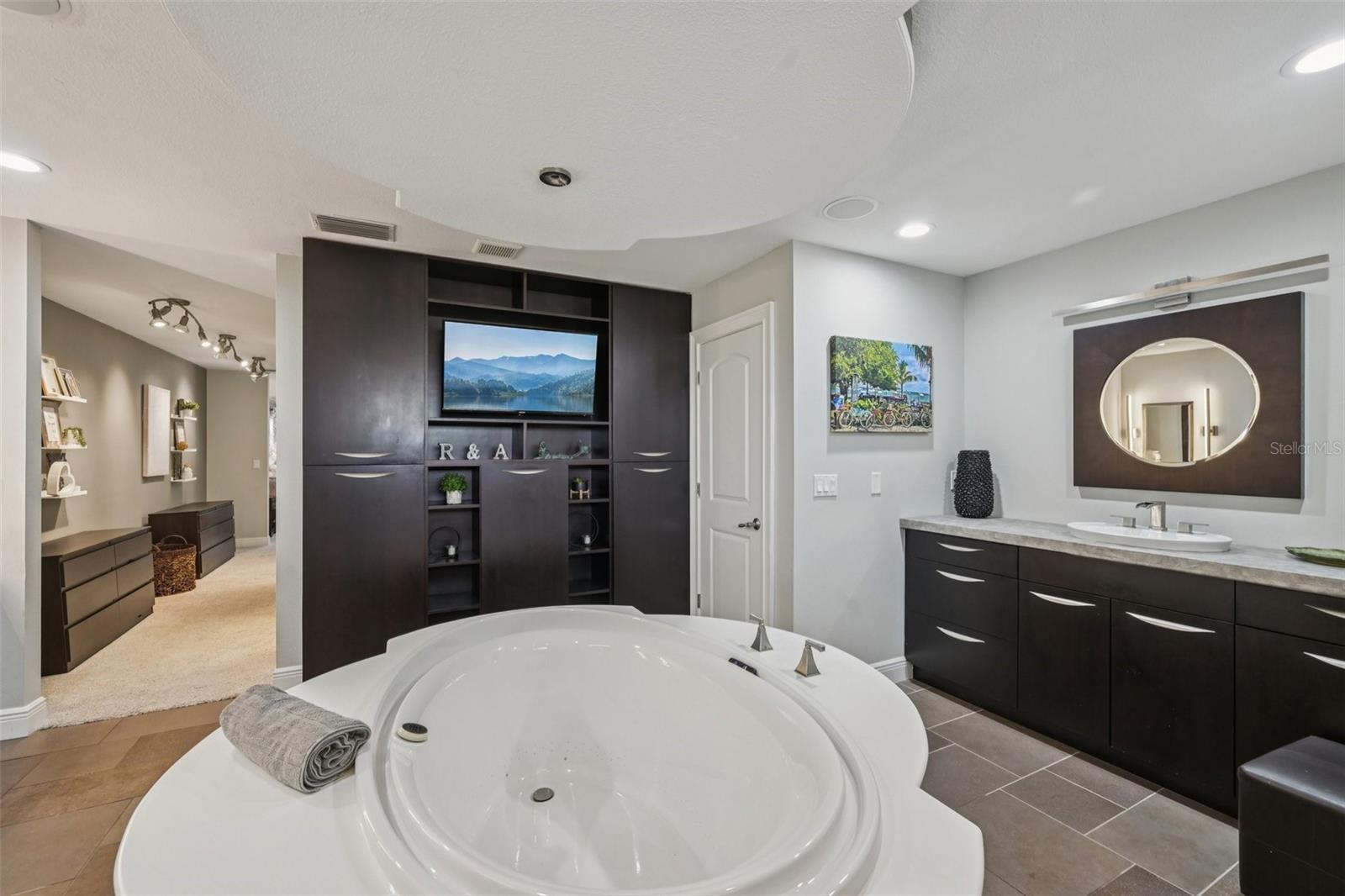 Image 29 of 47 For 1008 80th Street Nw