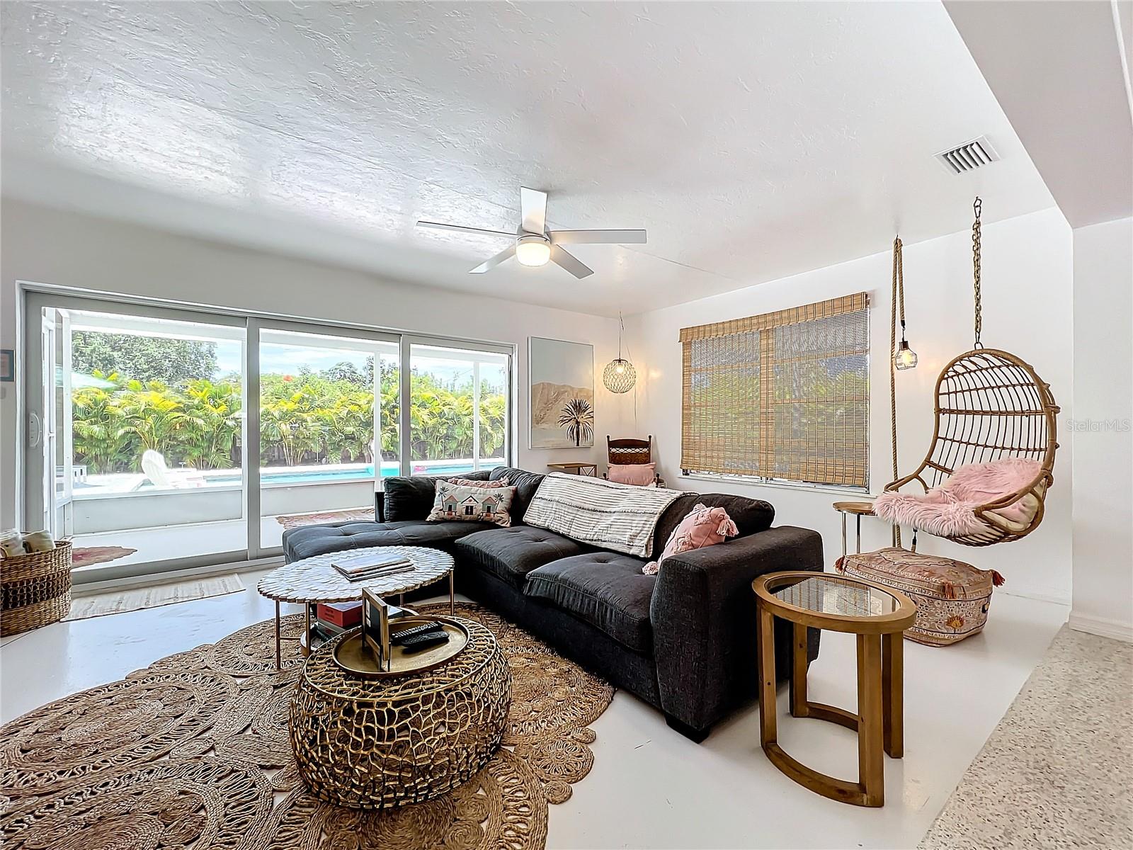 Image 10 of 39 For 3228 Webber Street