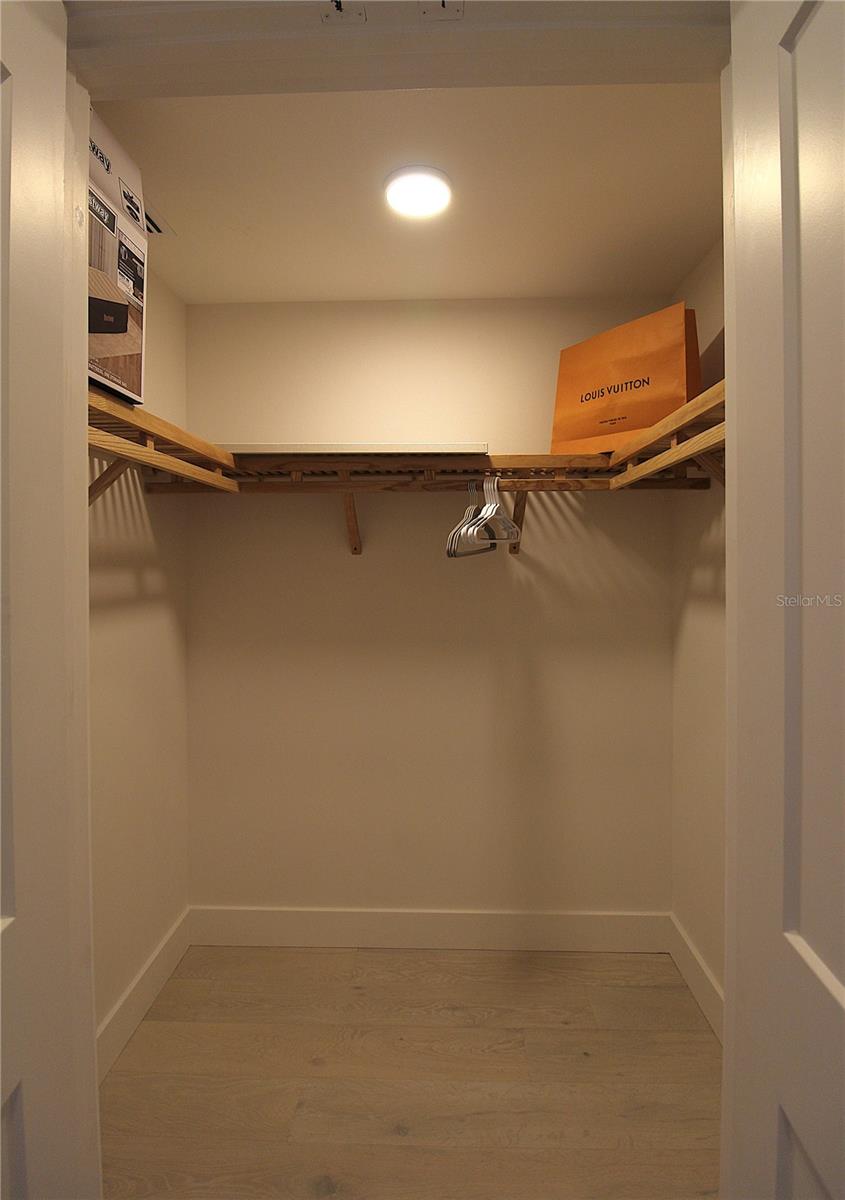 Image 11 of 35 For 280 Hidden Bay Drive 202