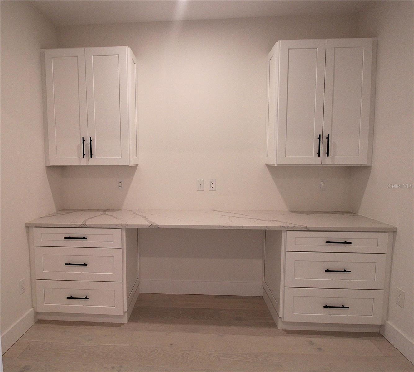 Image 20 of 35 For 280 Hidden Bay Drive 202