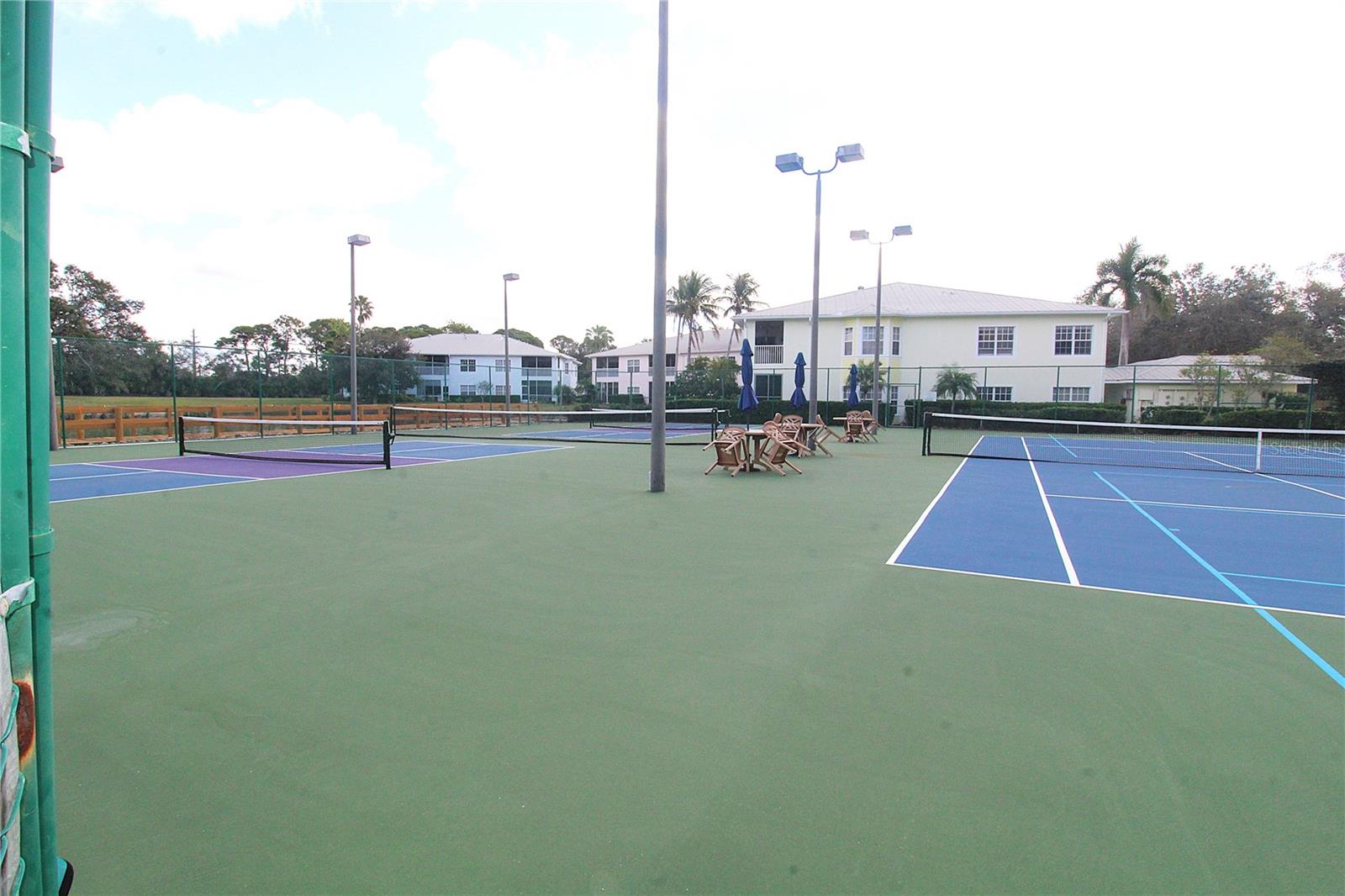 Image 27 of 35 For 280 Hidden Bay Drive 202