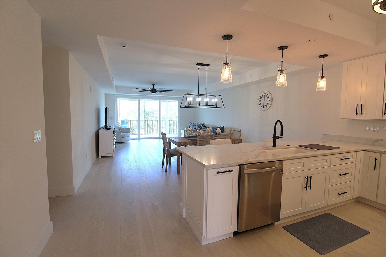 Image 6 of 35 For 280 Hidden Bay Drive 202