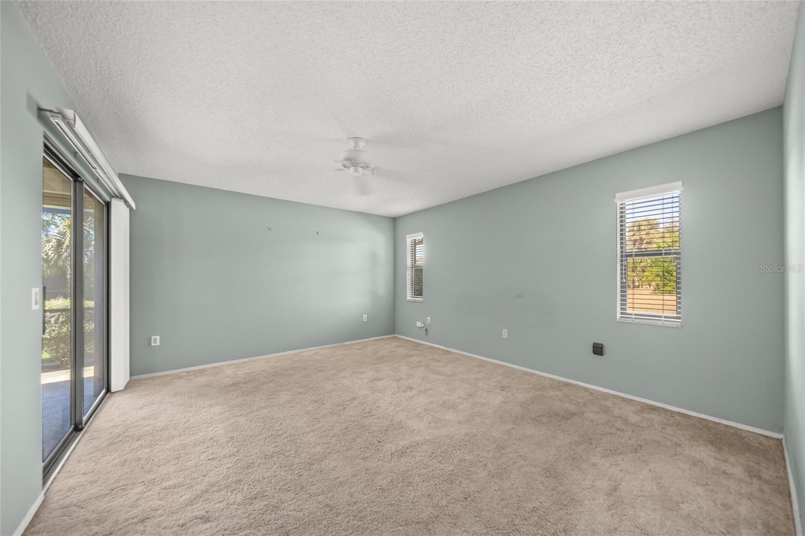 Image 16 of 27 For 352 Ardenwood Drive