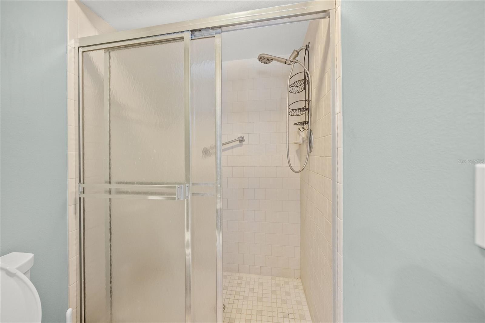 Image 20 of 27 For 352 Ardenwood Drive