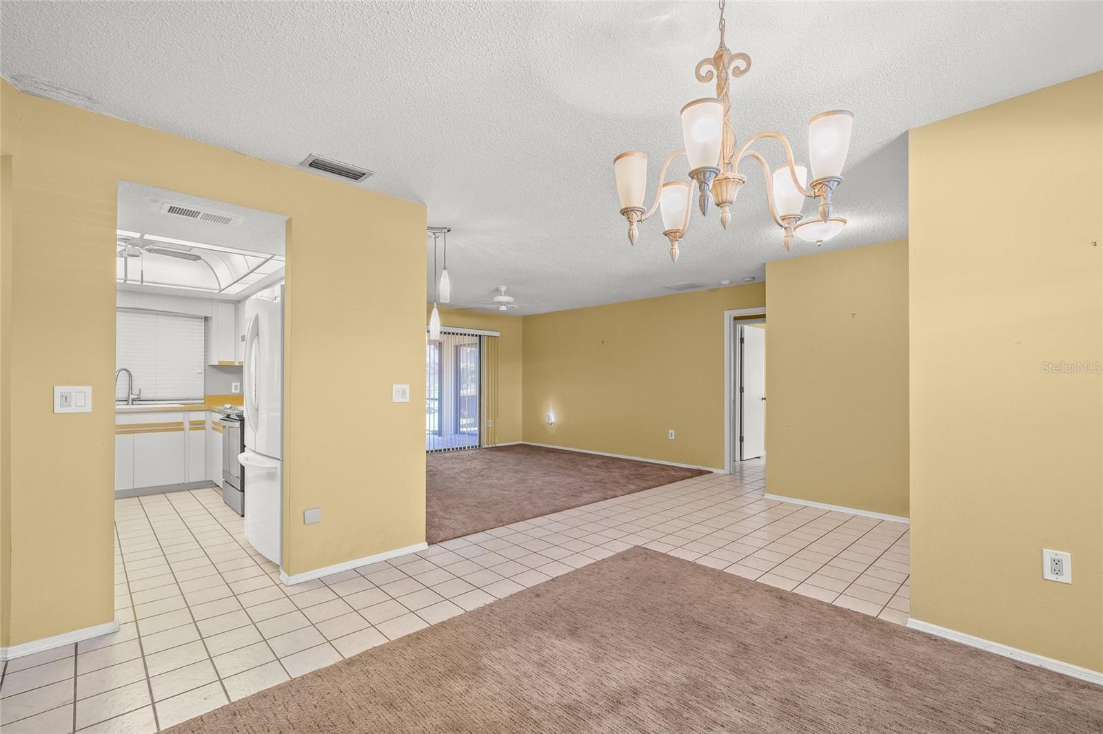 Image 7 of 27 For 352 Ardenwood Drive