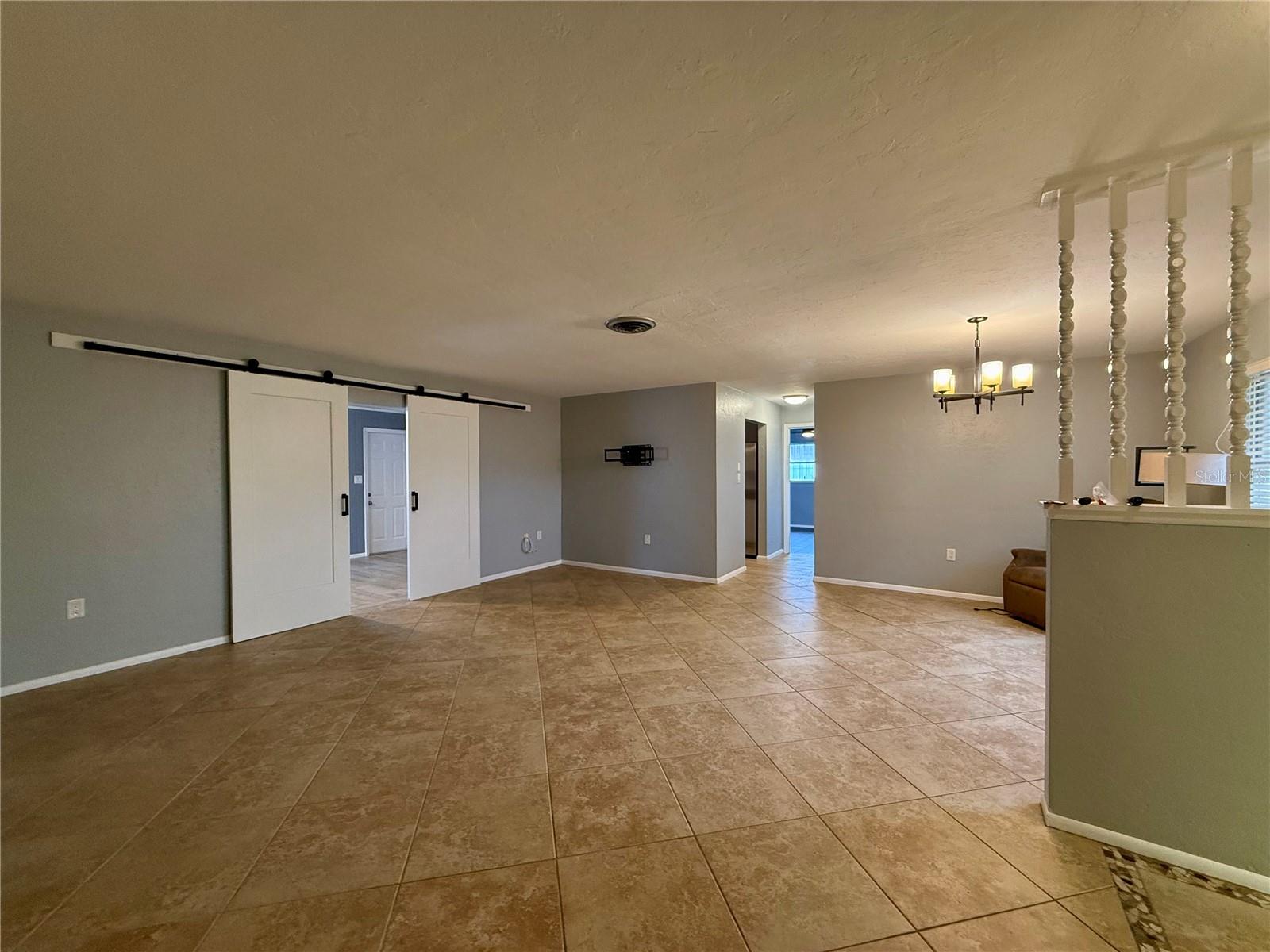 Image 3 of 21 For 2328 Cass Street