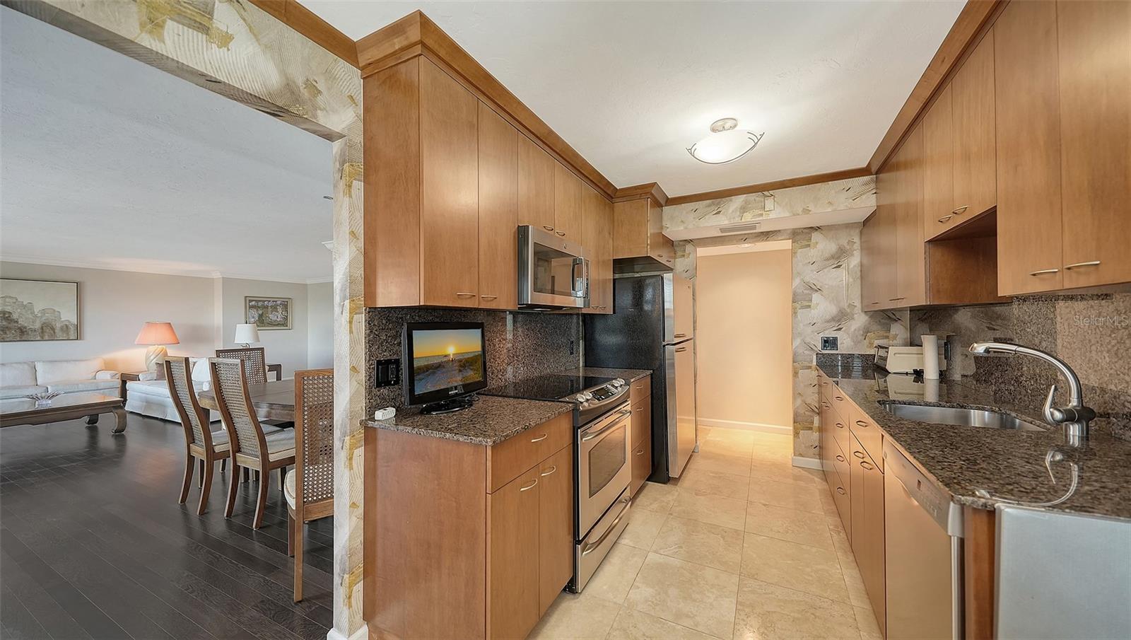 Image 13 of 63 For 1750 Benjamin Franklin Drive Ph-f