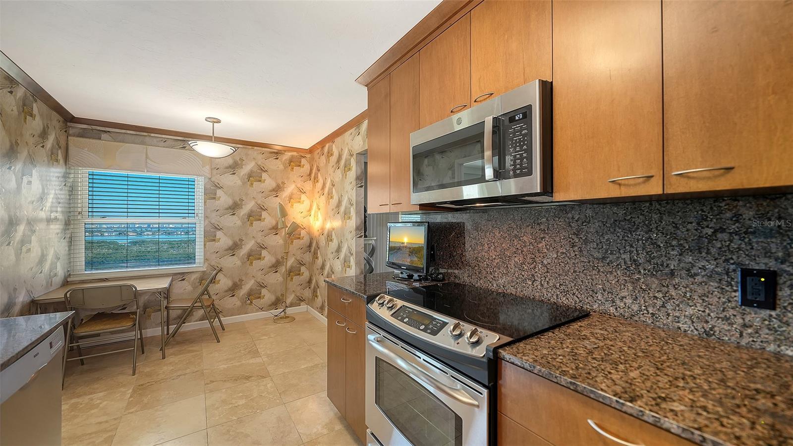 Image 15 of 63 For 1750 Benjamin Franklin Drive Ph-f