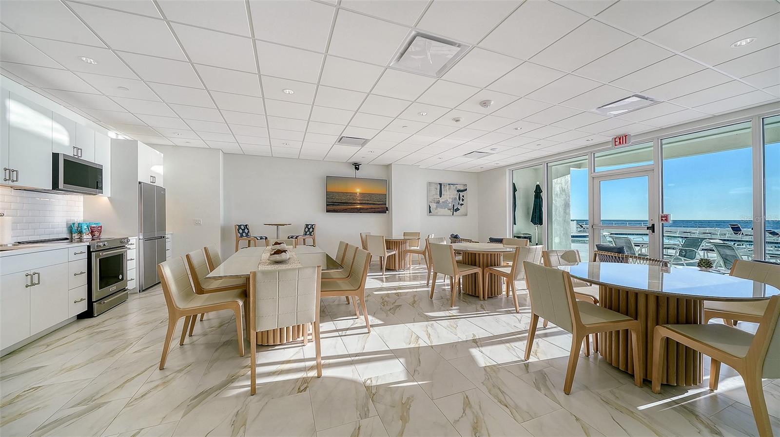 Image 36 of 63 For 1750 Benjamin Franklin Drive Ph-f