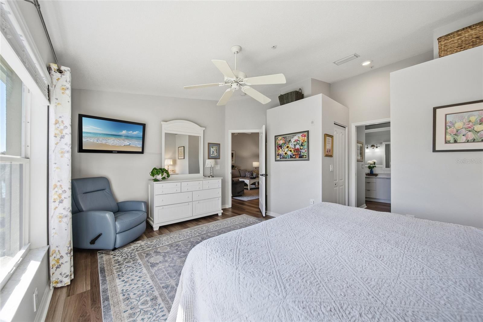 Image 19 of 40 For 5231 Mahogany Run Avenue 321