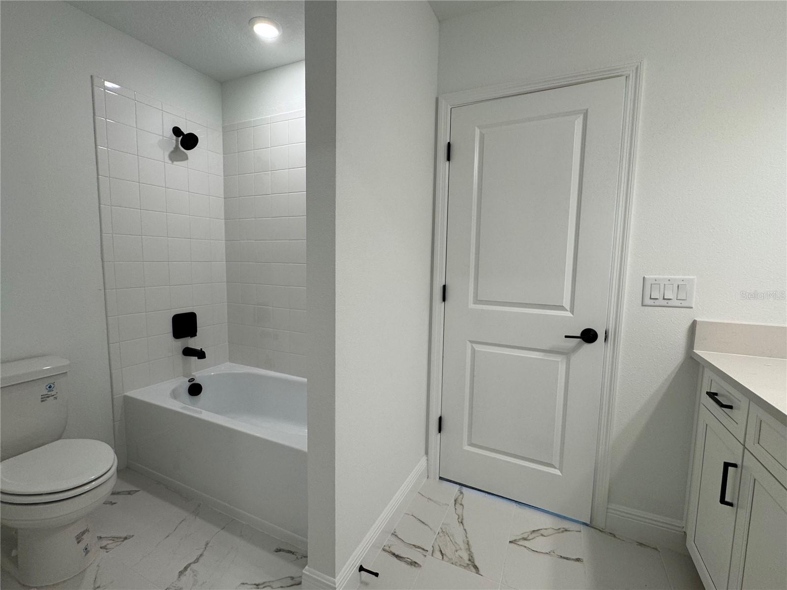 Image 27 of 41 For 8007 Seaflower Parkway